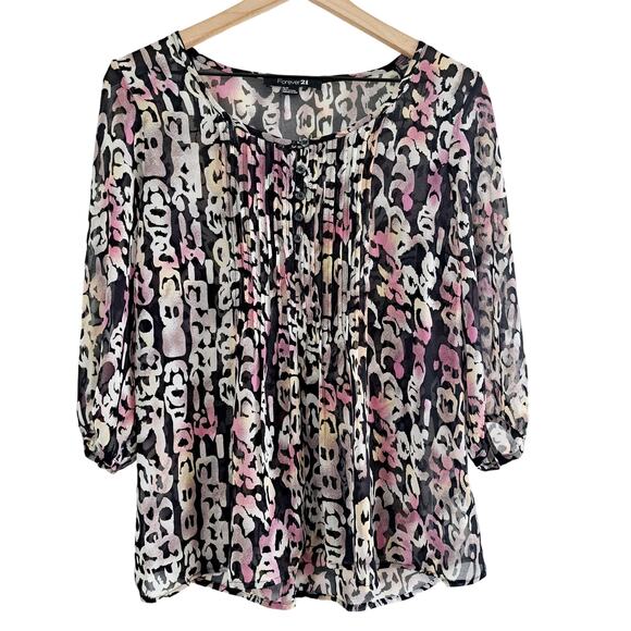 Forever 21 3/4 Sleeve 1/4 Button Pleated Front Top - Picture 2 of 9